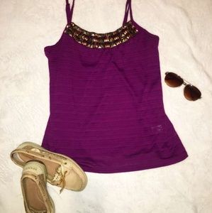 Semi-fitted tank top